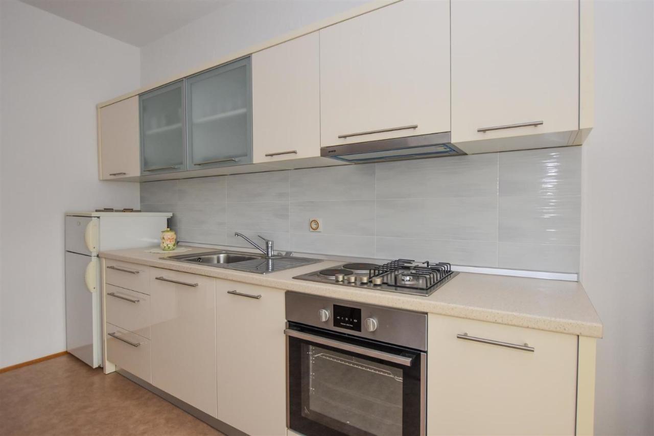 Apartments Rajko Паг Екстер'єр фото